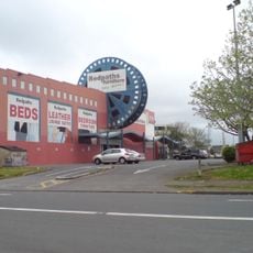 New Lynn Village 8