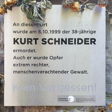 Memorial plaque for Kurt Schneider (Bezirksamt von Berlin)