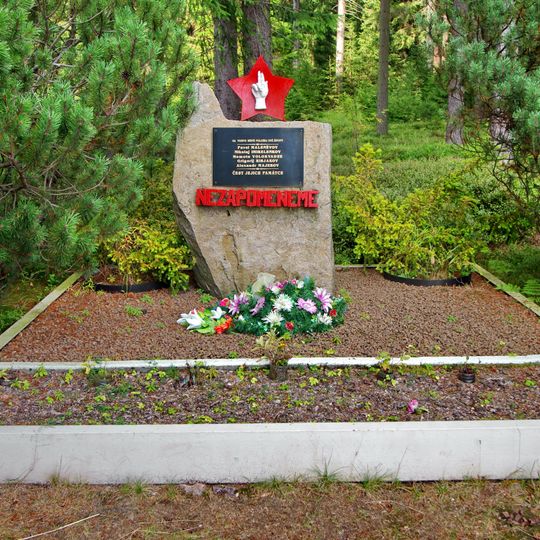 Památník obětem zajateckého tábora Sauersack