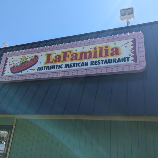 La Familia Morales