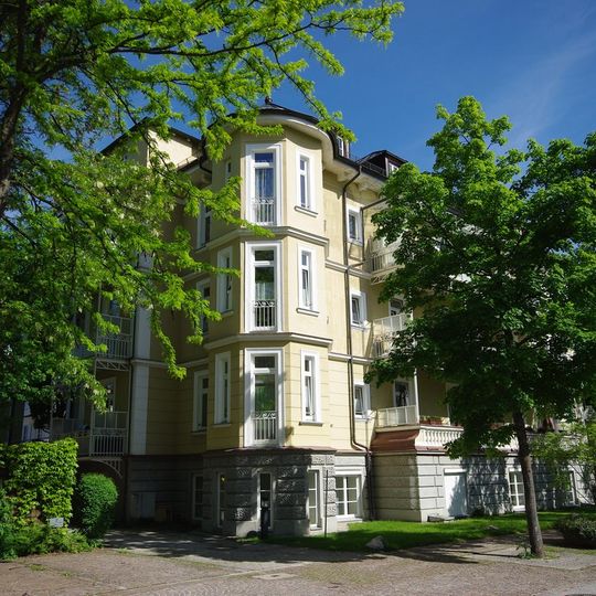 Mackstraße 7