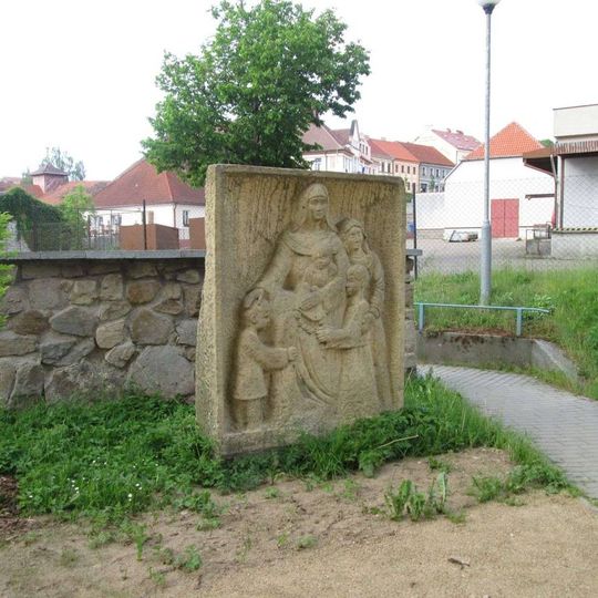 Sousoší v reliéfu v Nepomuku