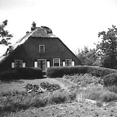 Achterdijk 15, Arkel