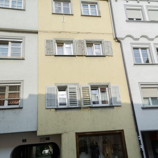 Wohn- und Geschäftshaus