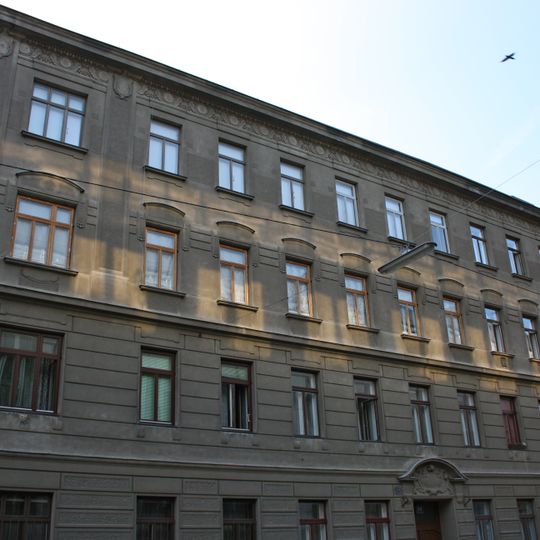 Miethaus Semperstraße 39