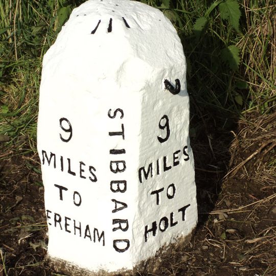 Milestone, 100m N of entrance to Holly Hill Farm