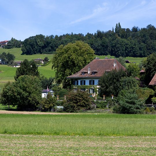 Landsitz Ortbühl mit Oekonomiegebäuden