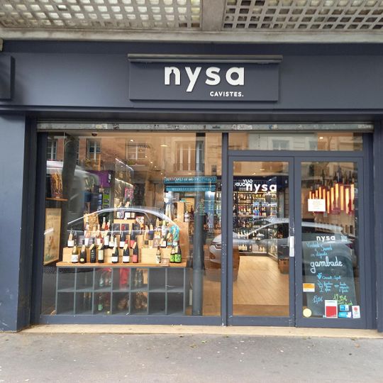 Nysa wine shop.