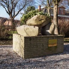 Monument bij de N.H. Kerk