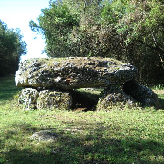 Dolmen de la pierre tournante