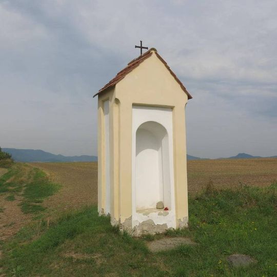 Kaplička na rozcestí před Sedlecem u Litoměřic