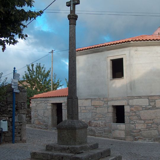 Vila Cova à Coelheira