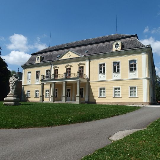 Paskov Castle