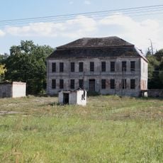 Palace in Żubrów