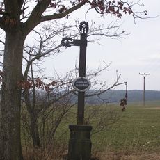 Kříž u silnice Římov–Komařice