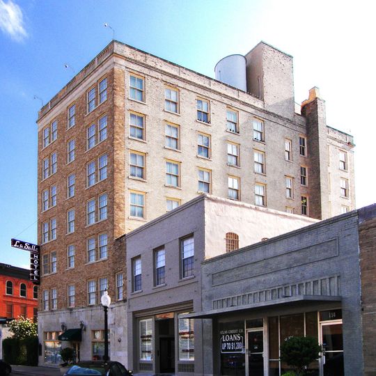 LaSalle Hotel