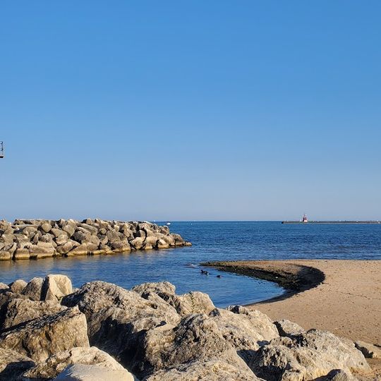 Thorndale Avenue Beach