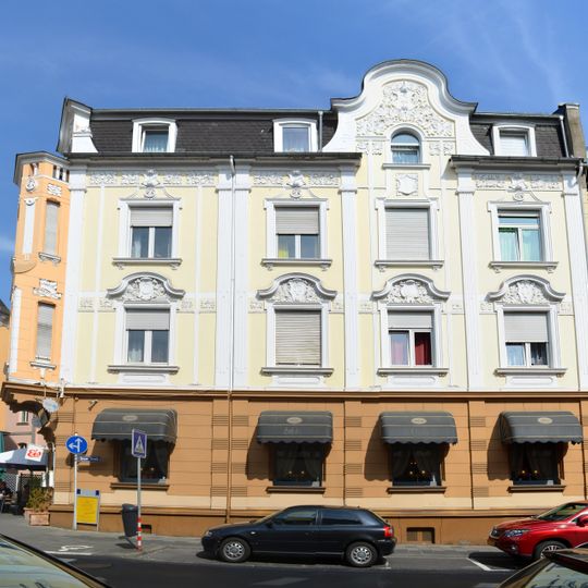 Werner-Senger-Straße 12