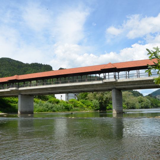 Most čez Savinjo na R-744 v Laškem