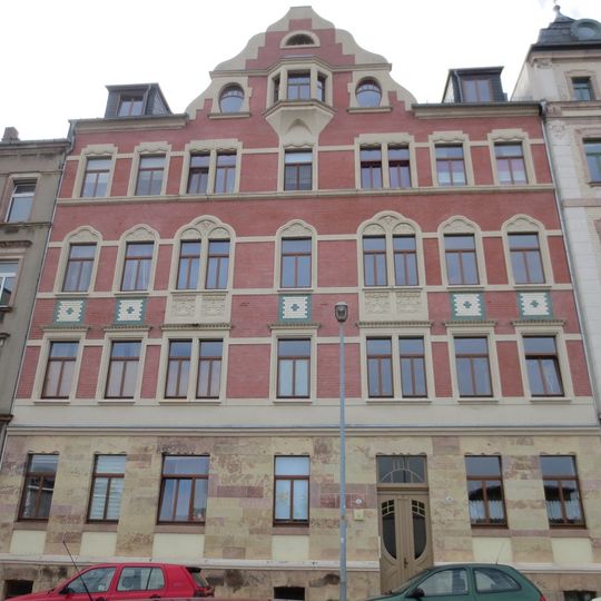 Mietshaus in geschlossener Bebauung Holbeinstraße 46