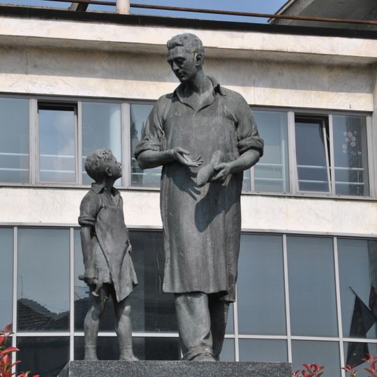 Monumento al Calzolaio d'Italia