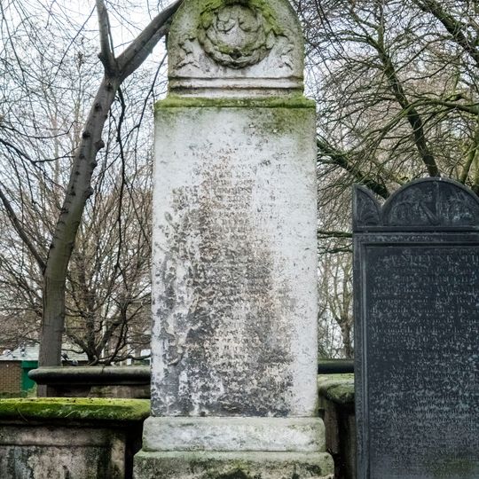 Monument To Thomas Hardy, East Enclosure