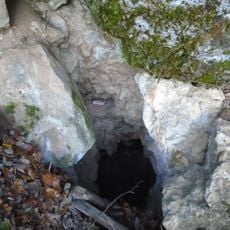 Hárs-hegyi Szent Miklós Cave