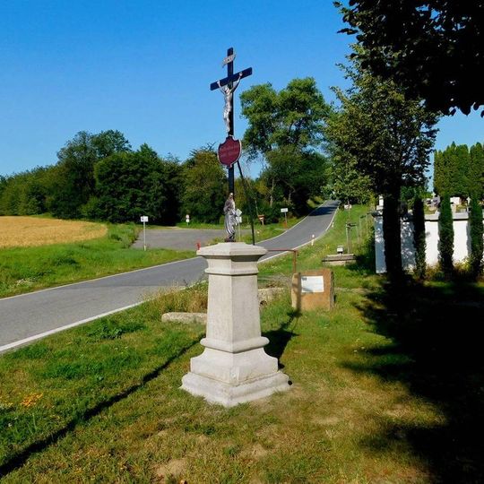 Kříž u hřbitova ve Štokách