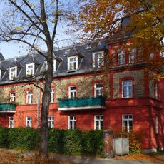 Nördliche Auffahrtsallee 20–21