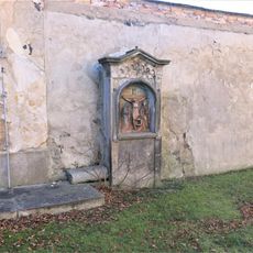 Kaplička XII. zastavení křížové cesty u kostela Nalezení svatého Kříže ve Frýdlantu
