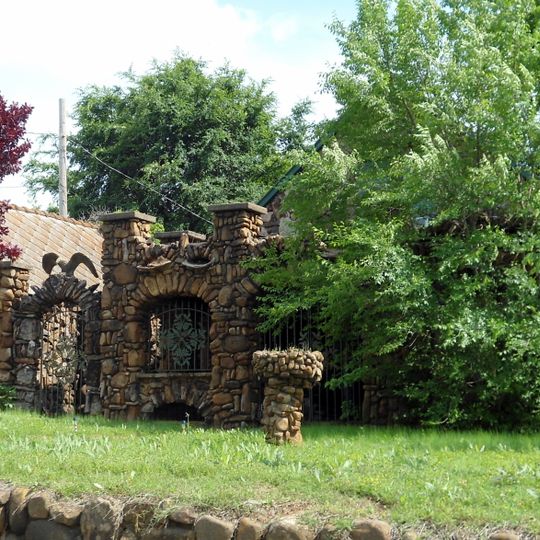 Tolbert E. Gill House