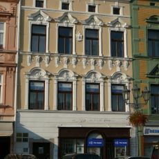 Zámecké náměstí 42