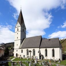 Kath. Pfarrkirche hl. Kunigunde und Friedhof