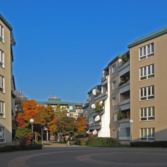 Dr.-Adolf-Schärf-Hof