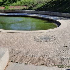 Ornamental fountain II