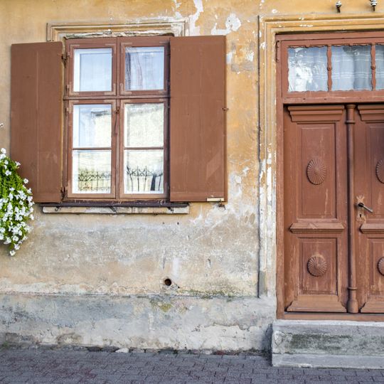 Exterior doors at Dzirnavu iela 6, Kuldīga