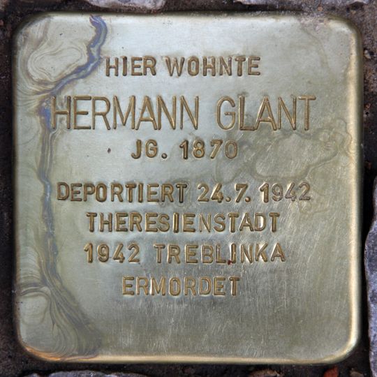 Stolperstein dedicated to Hermann Glant