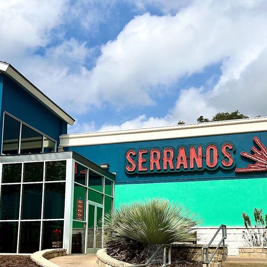 Serranos Cocina Y Cantina