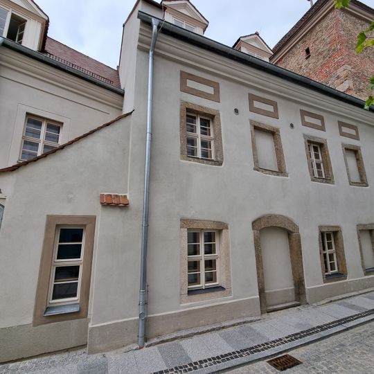 Wohnhaus in geschlossener Bebauung Am Hof 21