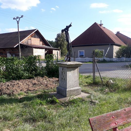 Kříž západně od Protivína v Boru
