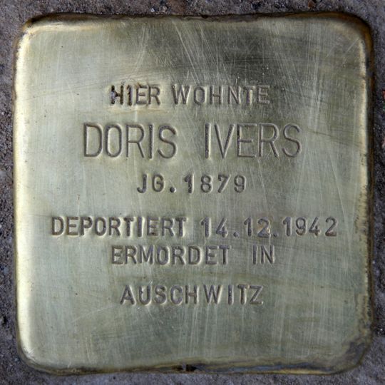 Stolperstein dedicated to Doris Ivers