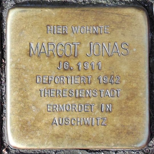 Stolperstein en memoria de Margot Jonas
