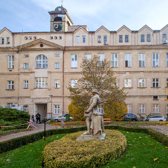 Budova Všeobecné fakultní nemocnice v Praze