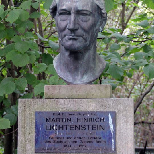 Bust Hinrich Lichtenstein