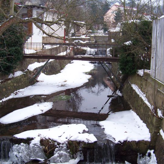 Soukromá lávka přes Nezabudický potok u domu Příčná čp. 964 v Řevnicích