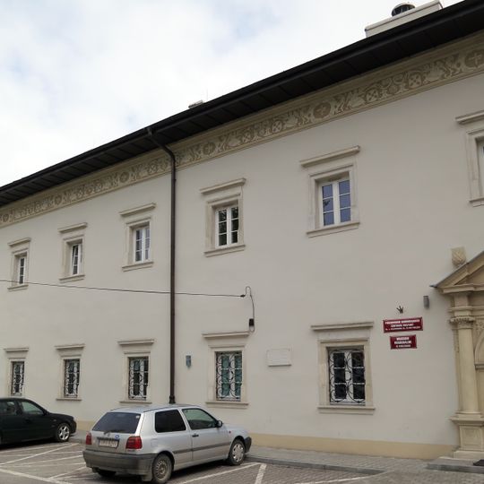 Klasztor, obecnie centrum kultury, poł. XV w., lata 1630-1642