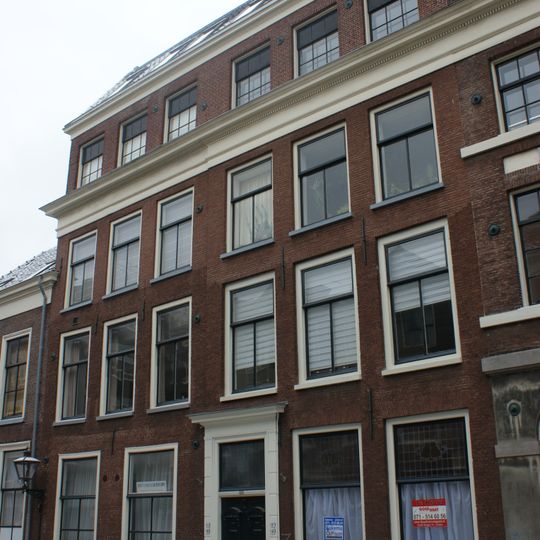 Hogewoerd 151, Leiden