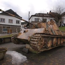 Tank memorial