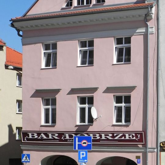 32 Bolesława Chrobrego Square in Kłodzko