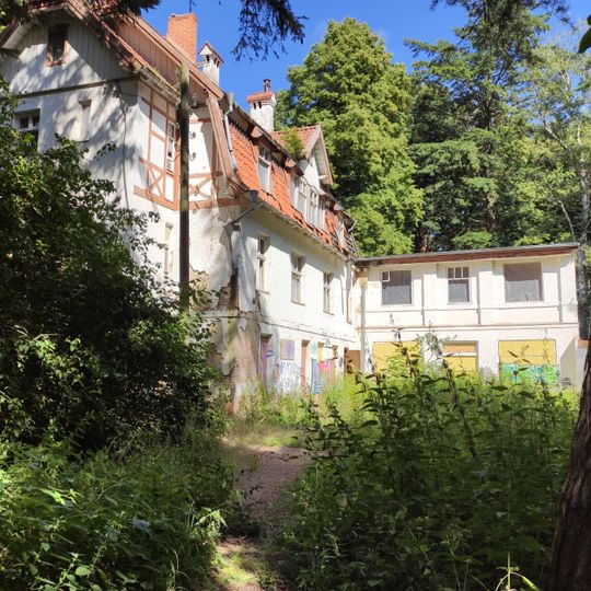 Здание пансионата «Вид на море»